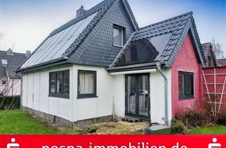 Einfamilienhaus kaufen in 24837 Schleswig, Kleines Einfamilienhaus mit modernisierten Elementen und Renovierungsbedarf im Innenbereich