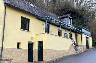 Haus kaufen in 56861 Reil, Schönes freistehendes Haus mit Dachterrasse, kleiner Garage und Garten in Briedel/Mosel