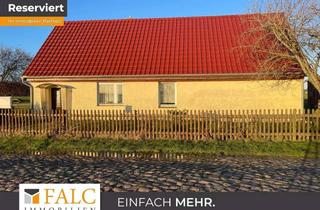 Haus kaufen in 18510 Zarrendorf, RESERVIERT - Kleines Haus mit viel Potenzial in Dorflage