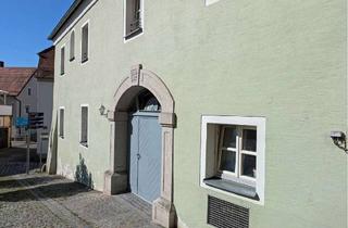 Haus kaufen in 92431 Neunburg, Kapitalanlage in der Stadtmitte- sanierter Altbau