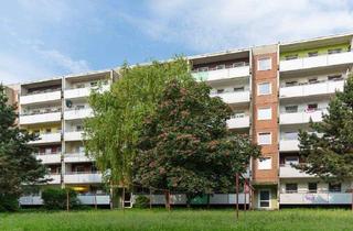 Sozialwohnungen mieten in Sanddornstr. 12, 01169 Gorbitz-Nord/Neu-Omsewitz, 3-Zimmer-Wohnung mit Balkon (WBS)!