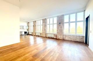 Loft kaufen in Konrad-Wolf-Straße, 13055 Alt-Hohenschönhausen, Freiraum für Kreativität und Gestaltung!