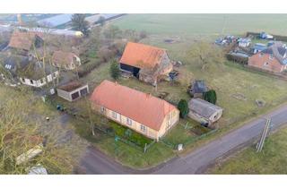 Bauernhaus kaufen in Lindenstraße 17, 19399 Goldberg, +++Zweiseitenhof mit 3,5 ha Land- Sanierungsbedürftiges Bauernhaus und großzügigem Nebengelass +++