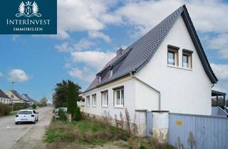 Doppelhaushälfte kaufen in 39443 Förderstedt, Charmante Doppelhaushälfte mit Potenzial – Modernisiert, großzügiges Grundstück & Pool