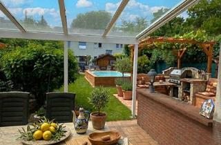 Reihenhaus kaufen in 50374 Erftstadt, Wohnen im Grünen: Helles Mittelreihenhaus mit Terrasse und Garten