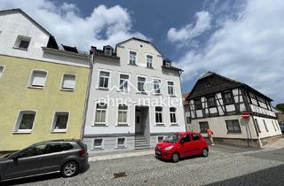 Haus kaufen in Pfarrstraße 23, 08233 Treuen, MFH 6 WEH, zentral, ruhig gel., gut saniert, teilw. gr. Balkon + EBK, prov. frei. v. Eigentümer