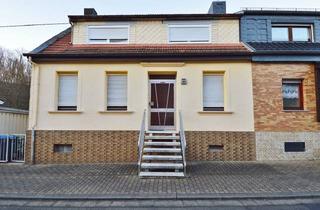 Doppelhaushälfte kaufen in Ulrichstr., 66280 Sulzbach, Gemütliches Ein- bis Zweifamilienhaus in Sulzbach / Hühnerfeld