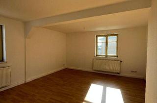 Wohnung mieten in An Der Kiesgrube 13, 08499 Mylau, Schöne 3-Raum-Wohnung in ruhiger Lage mit schönem Weitblick