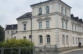 Anlageobjekt in 08258 Markneukirchen, 7 % Rendite! - Wohn- & Geschäftshaus im Luftkurort Marktneukirchen - 7 Wohneinheiten, 1 Gewerbeeinheit - Denkmalschutz