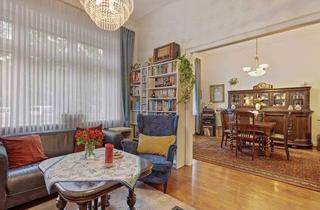 Wohnung kaufen in 40878 Ratingen, Ratingen - Stilvolle 3-Zimmer-Altbauwohnung im Erdgeschoss in Ratingen-Mitte