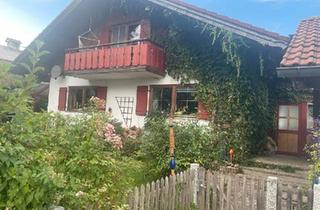 Einfamilienhaus kaufen in 86977 Burggen, Burggen - Großes Einfamilienhaus mit Einliegerwohnung