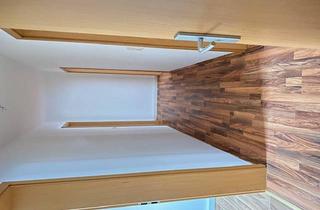 Wohnung mieten in 09306 Rochlitz, Attraktive 3 – ZI – WOHNUNG in ruhiger Zentrumsnähe mit EBK und Grünfläche