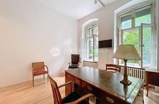 Wohnung kaufen in Knesebeckstraße 74, 10623 Berlin, Beste Lage - Savignyplatz - 1-Zimmer-Apartment!