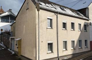 Einfamilienhaus kaufen in Schebenstraße, 56294 Münstermaifeld, Gemütliches Einfamilienhaus inmitten von Münstermaifeld!