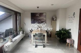 Wohnung kaufen in Hölderlinstraße, 72810 Gomaringen, Helle Dachgeschosswohnung mit Loggia in Südausrichtung