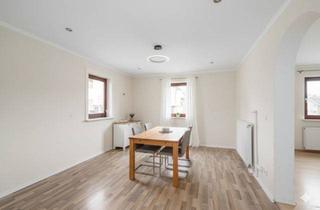 Einfamilienhaus kaufen in 75242 Neuhausen, Ein Haus mit Geschichte und Zukunft – Viel Raum zur individuellen Entfaltung