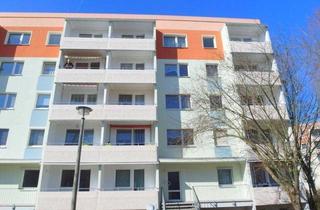 Wohnung kaufen in Hohe Straße 16, 01979 Lauchhammer, Ab sofort zu haben: Preiswerte 3-Zimmer-Wohnung im 2.OG mit Balkon in Lauchhammer-Mitte