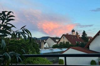 Wohnung kaufen in 79238 Ehrenkirchen, Aparte 3-Zimmer-Wohnung mit gehobener Innenausstattung, EBK, Balkon, TG Stellplatz in Ehrenkirchen