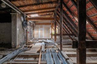 Wohnung kaufen in 10315 Friedrichsfelde, Großzügiger Dachgeschossrohling in Berlin Lichtenberg