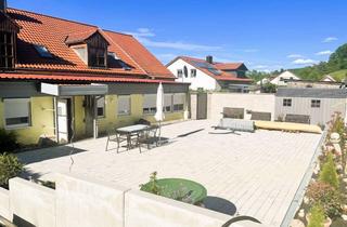 Wohnung kaufen in 91804 Mörnsheim, Neu renovierte Erdgeschosswohnung mit Einliegerwohnung und Garten im Altmühltal