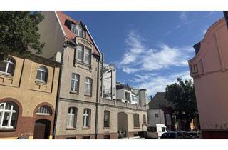 Wohnung kaufen in 03046 Cottbus, Exklusive Altbauwohnung im Stadtzentrum