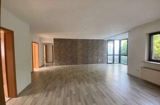 Wohnung mieten in Schmiedgasse, 63785 Obernburg, Großzügige helle 3-Zimmer-Wohnung in Obernburg mit Balkon