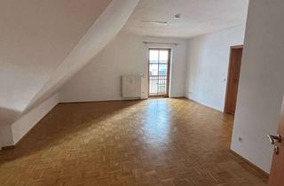 Wohnung mieten in 85614 Kirchseeon, Wunderschöne 2-Zimmer-Dachgeschoss-Wohnung mit Balkon und Einbauküche in Kirchseeon