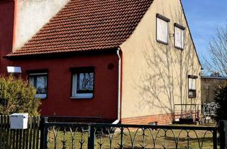 Doppelhaushälfte kaufen in 06888 Lutherstadt Wittenberg, Doppelhaushälfte mit großem Grundstück - Bahnanschluss nach Berlin und Leipzig