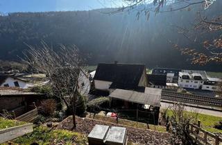 Mehrfamilienhaus kaufen in 69412 Eberbach, HIER SCHLUMMERT POTENTIAL Sanierungsbedürftiges Mehrfamilienhaus mit Traumaussicht in Lindach!