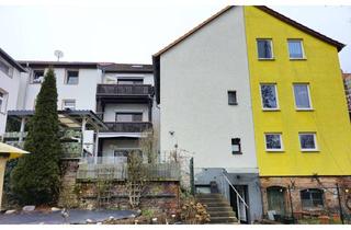 Haus kaufen in Wilhelm-Nebelung-Straße 17, 99734 Nordhausen, Lukrative Kapitalanlage: Dreifamilienhaus mit Garten, Balkonen und PV-Anlage