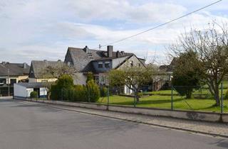 Einfamilienhaus kaufen in 56729 Ettringen, Gepflegtes Einfamilienhaus mit Garten und Garage in ruhiger Ortsrandlage von Ettringen.