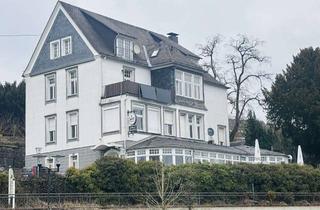 Mehrfamilienhaus kaufen in 51702 Bergneustadt, Attraktive Kapitalanlage (Mehrfamilienhaus mit Gastronomie) inkl. Baugrundstück in Bergneusta