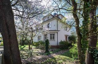 Villa kaufen in 63303 Dreieich, Klassisch elegante Villa in Bestlage