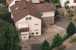 Mehrfamilienhaus kaufen in 70806 Kornwestheim, Geräumiges 11-Raum-Mehrfamilienhaus in Kornwestheim