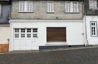 Anlageobjekt in 35781 Weilburg, Einfamilienhaus mit großem Lager in der Weilburger Altstadt