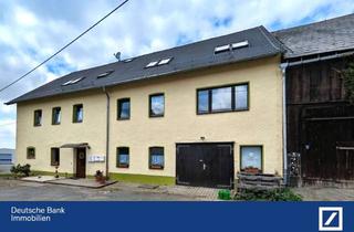 Anlageobjekt in 08538 Reuth, Charmantes Mehrfamilienhaus mit Ausbaupotenzial, Scheune und groß