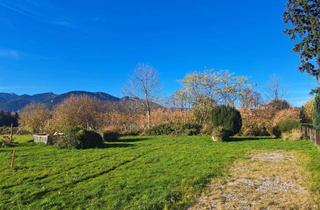 Grundstück zu kaufen in 83064 Raubling, Sofort bebaubar mit EFH, Blick in die Berge verkehrsgünstig Nähe A93 und A8, auch teilbar für 1 DH.