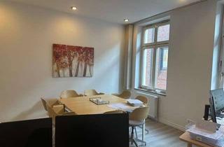 Büro zu mieten in 23730 Neustadt, Büro / Gewerbefläche am Marktplatz zu vermieten