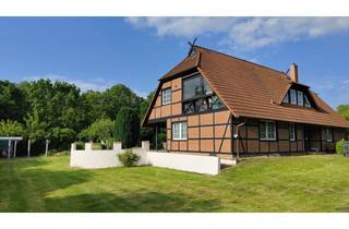 Mehrfamilienhaus kaufen in Zum Gorendiek, 23972 Schimm, Geräumiges, preiswertes 8-Raum-Mehrfamilienhaus (mit lux. Innenausstattung in Lübow OT Schimm Schimm