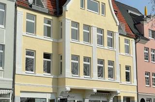 Gewerbeimmobilie kaufen in 24159 Holtenau, In erstklassiger Lage am Kanal: vermietetes Gewerbe/ Friseurladen - vielseitig nutzbar