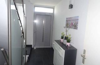 Mehrfamilienhaus kaufen in 65428 Rüsselsheim, Modernes Investment: Mehrfamilienhaus in Rüsselsheim-Königstädten