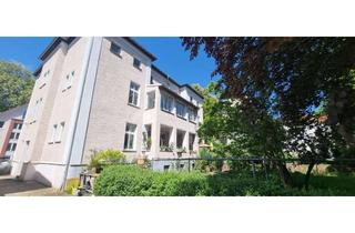 Wohnung mieten in 39114 Werder, Charmante 7- Zimmer-Altbauwohnung mit Wintergarten