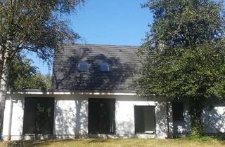 Einfamilienhaus kaufen in 21522 Hohnstorf, Hohnstorf (Elbe) - Haus auf traumhaftem Grundstück in Alleinlage mit eigenem Teich