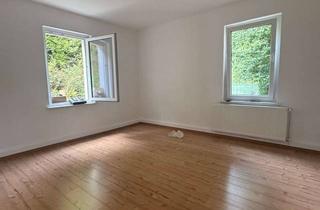 Wohnung mieten in 99842 Ruhla, Wohnen im Thüringer Wald - großzügige 3RW mit Gartennutzung