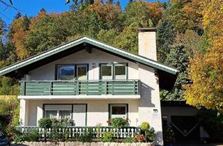 Anlageobjekt in 83112 Frasdorf, Haus mit Praxis für Kapitalanleger in Frasdorf