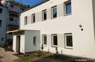 Wohnung mieten in Bismarckstraße 50, 04509 Delitzsch, Wohnen wie im Einfamilienhaus mit Terrasse und Carport