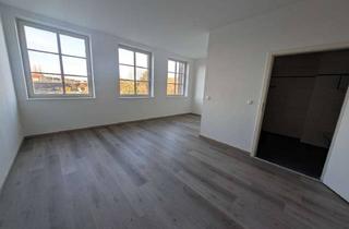 Wohnung mieten in Raguhner Straße 18, 06749 Bitterfeld-Wolfen, Barrierefreie 2-Raumwohnung mit Fahrstuhl in Verbindung mit Pflegedienst