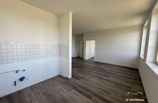 Wohnung mieten in Raguhner Straße 18, 06749 Bitterfeld-Wolfen, Barrierefreie 2-Raumwohnung mit Fahrstuhl in Verbindung mit Pflegedienst