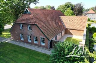 Bauernhaus kaufen in 26689 Apen, Ehemaliges Bauernhaus mit sanierter Wohnung und Ladenlokal (in der Diele) in Ortskernlage von Apen!