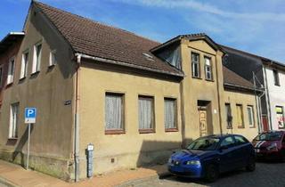 Mehrfamilienhaus kaufen in 17440 Kröslin, Kröslin - Mehrfamilienhaus nahe Insel Usedom *Sanierung oder Neubebauung*